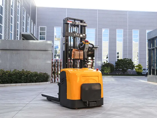 Хорошая цена, подъемный полуэлектрический штабелер, штабелер шагающего типа, электрический штабелер, вилочный погрузчик.